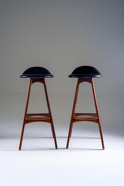 Erik Buch Erik Buch Bar Stools Model OD 61 for Odense M belfabrik Denmark 1960s