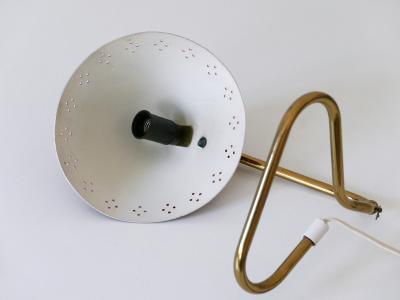 Erik W rn Lovely Mid Century Brass Table Lamp by Erik W rn for Gnosj Sweden 1950s