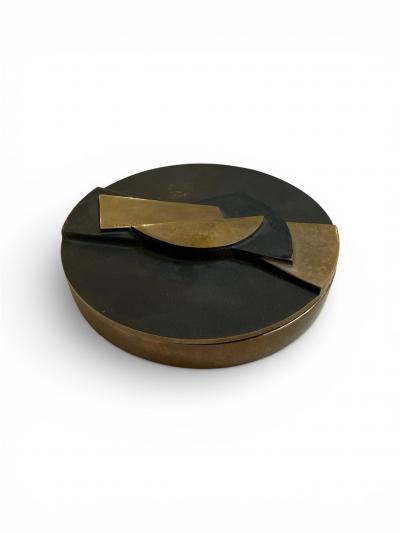 Esa Fedrigolli Round Brass Box by Esa Fedrigolli for SpiraleArte Italy 1970s