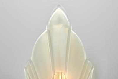 Etablissements Jean Gauthier Art Deco Wall Lamp for tablissement Jean Gauthier France 20th Century