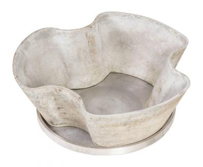 Eternit Scalloped Cast Concrete Planters with Aluminum Trays