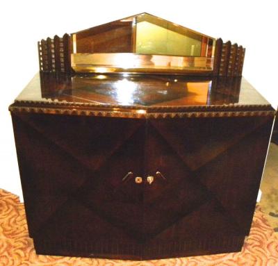 European Art Deco Lacquered Buffet with Zig Zags