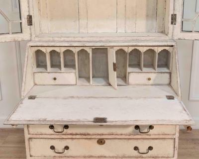 European two part vitrine cabinet with fine carvings circa 1790