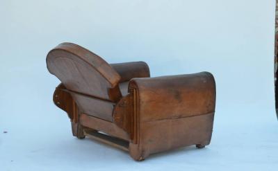 Exceptional Aged Leather French Art Deco Adjustable Club Chair