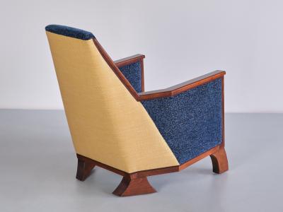 Exceptional Art Deco Arm Chair in Blue Velvet and Maple Northern France 1920s
