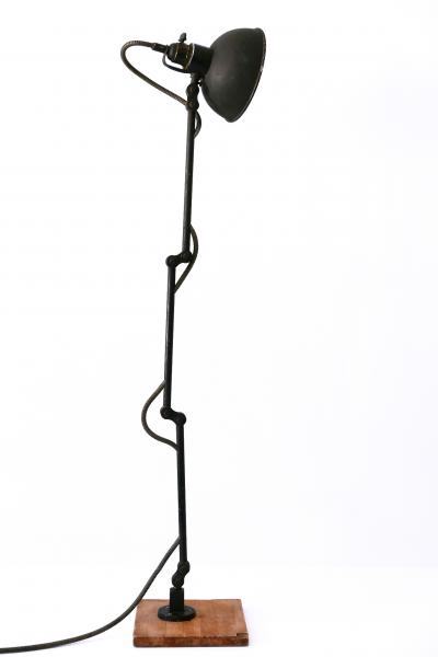 Exceptional Articulated Bauhaus Workshop Wall Lamp or Task Light 1920s Germany