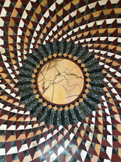 Exceptional Italian Pietra Dura Marble Centre Table