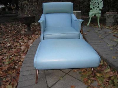 Exciting Mid Century Modern Lounge Chair with Ottoman