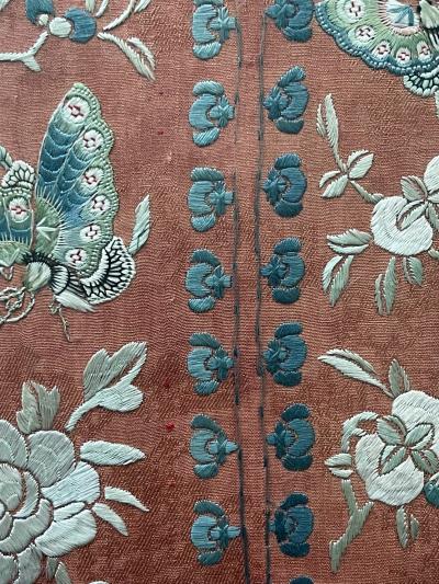 Exhibited Framed Fine Chinese Embroidery Silk Panel Qing Dynasty