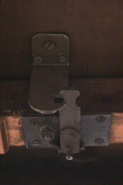 Expandable Art Deco Dining Table Thuja Roots France circa 1930