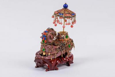 Exquisite 14K Gold Diamonds Emeralds Rubies Semi Precious Stone Camel