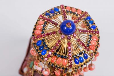 Exquisite 14K Gold Diamonds Emeralds Rubies Semi Precious Stone Camel