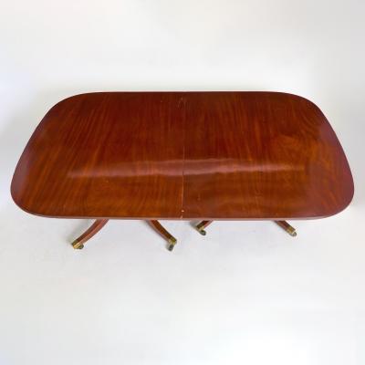 Exquisite Antique English George III Style Mahogany Wood Dining Table