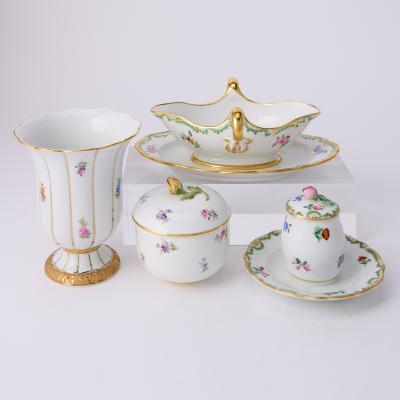 Extensive 19th Century Meissen Porcelain Dinnerware Service For Twelve People