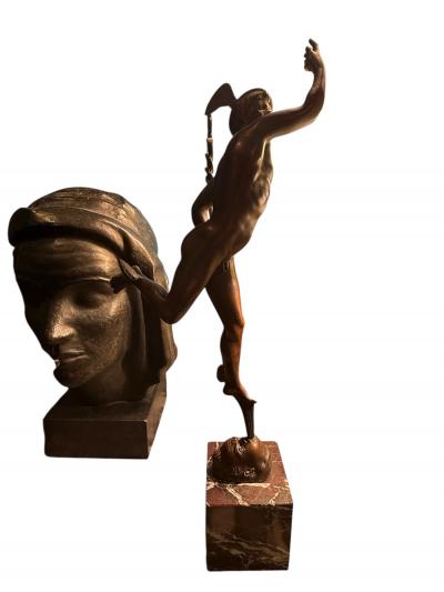 FANTASTIC ANTIQUE BRONZE OF MERCURY ON ROUGE MARBLE PLINTH