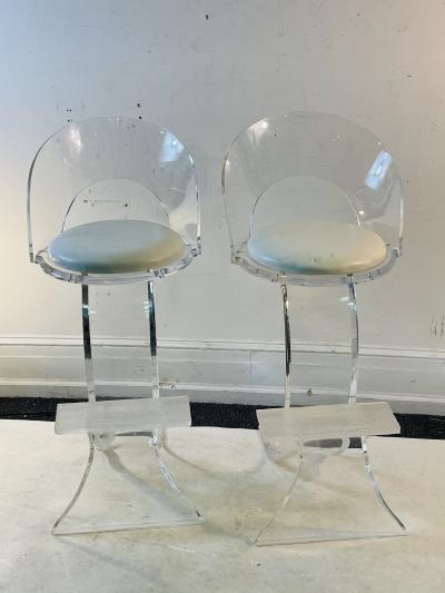 FANTASY CUSTOM CARVED SWANS ILLUMINATED LUCITE BAR WITH BAR STOOLS