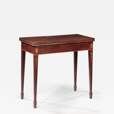 FEDERAL CARD TABLE WITH SPADE FEET