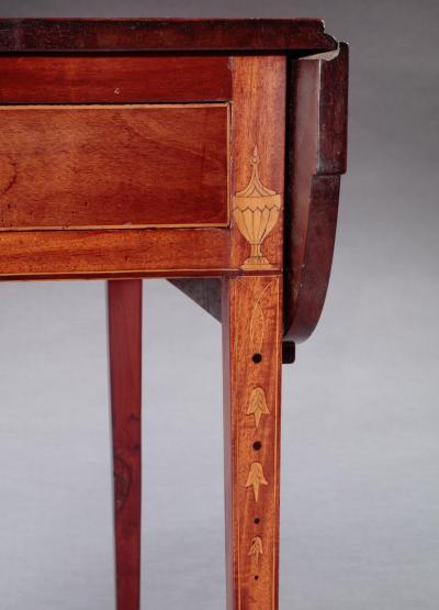FEDERAL PEMBROKE TABLE ATTRIBUTED TO THOMAS AND STEPHEN GODDARD