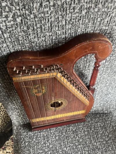 FELIX SCHMIDT 19TH CENTURY MANDOLIN GUITAR DECORATED WITH EAGLE SHIELD