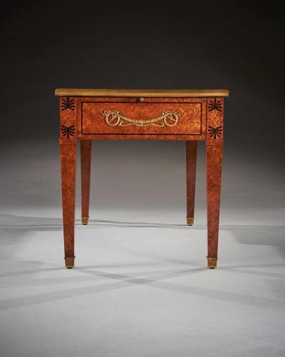 FINE 19TH CENTURY FRENCH NEOCLASSICAL STYLE WRITING TABLE
