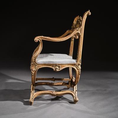 FINE 19TH CENTURY ITALIAN VENETIAN CARVED GILTWOOD ARMCHAIR