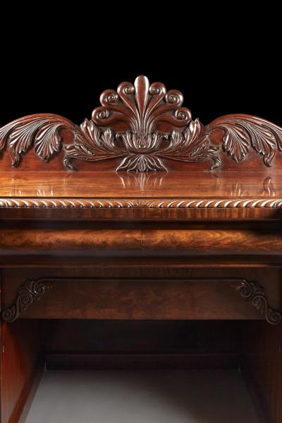 FINE QUALITY MAHOGANY WILLIAM IV BREAKFRONT FRONT SIDEBOARD