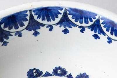 FRENCH 18TH CENTURY BOWL OR SERVING DISH