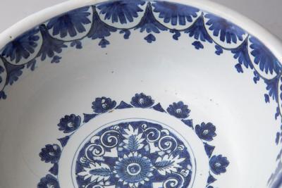 FRENCH 18TH CENTURY BOWL OR SERVING DISH