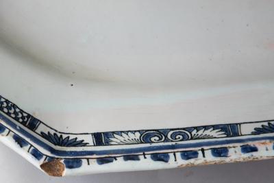 FRENCH 18TH CENTURY OCTAGONAL PLATTER OR SERVING DISH