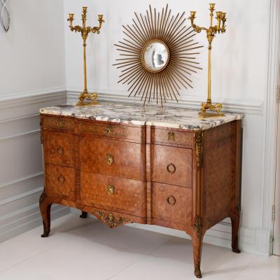 FRENCH GILT BRONZE MOUNTED TULIPWOOD AND KINGWOOD MARBLE TOPPED COMMODE