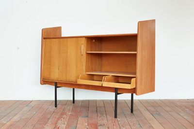 FRENCH OAK BOOKCASE IN STYLE OF ESCANDE