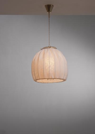 Fabric and glass pendant lamp