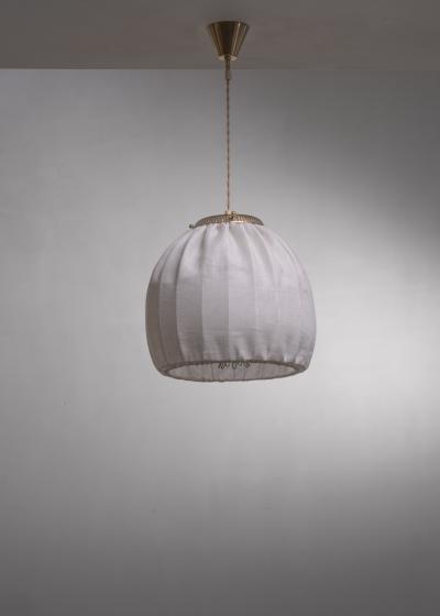 Fabric and glass pendant lamp