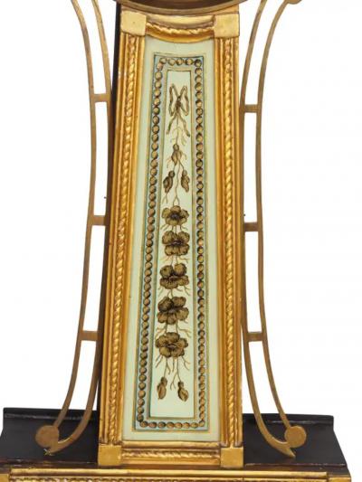 Federal Giltwood Banjo Clock