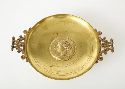 Ferdinand Levillain cup in bronze late 19th century by F Levillain