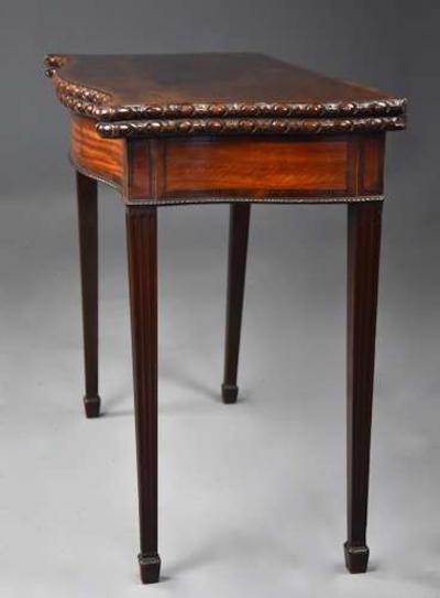 Fine 18thc serpentine mahogany card table of exceptional patina