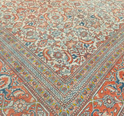 Fine Antique Indian Agra Handmade Wool Carpet