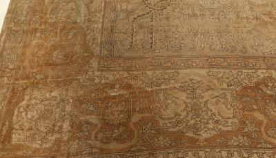 Fine Antique Indian Handmade Wool Rug