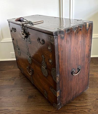 Fine Antique Korean Bandaji Chest Gyeonggi Do Joseon Dynasty