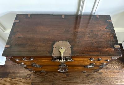 Fine Antique Korean Bandaji Chest Gyeonggi Do Joseon Dynasty