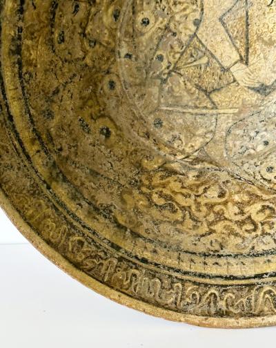 Fine Antique Middel Eastern Ceramic Bowl with Figurative Decoration Kashan Ware