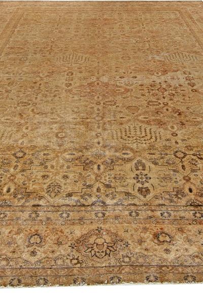Fine Antique Turkish Sivas Handmade Wool Rug