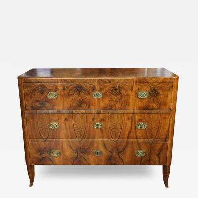 Fine Biedermeier Walnut Chest of Drawers Vienna c 1820