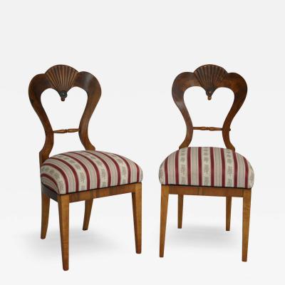 Fine Biedermeier Walnut Side Chairs Vienna c 1825 