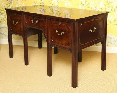 Fine Chippendale Period Mahogany Wineboard