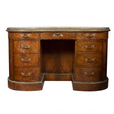 Fine Early Victorian Burl Walnut Kidney Shaped Desk