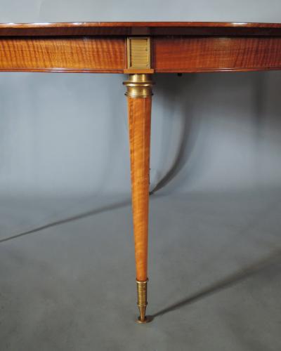 Fine French Art Deco Extendable Walnut Round Table