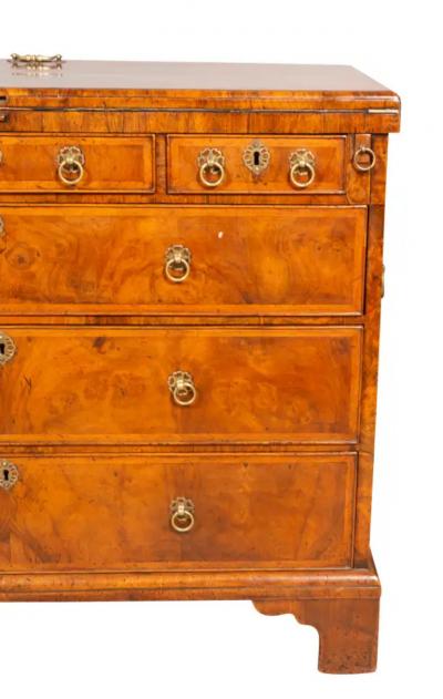 Fine George II Walnut Bachelors Chest