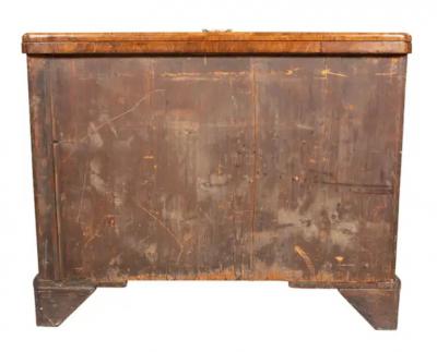 Fine George II Walnut Bachelors Chest