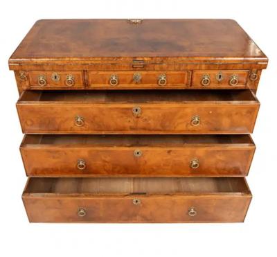 Fine George II Walnut Bachelors Chest